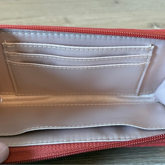 Coach Madison Gathered Leather Zip Around Wristlet - Picture 3 of 7